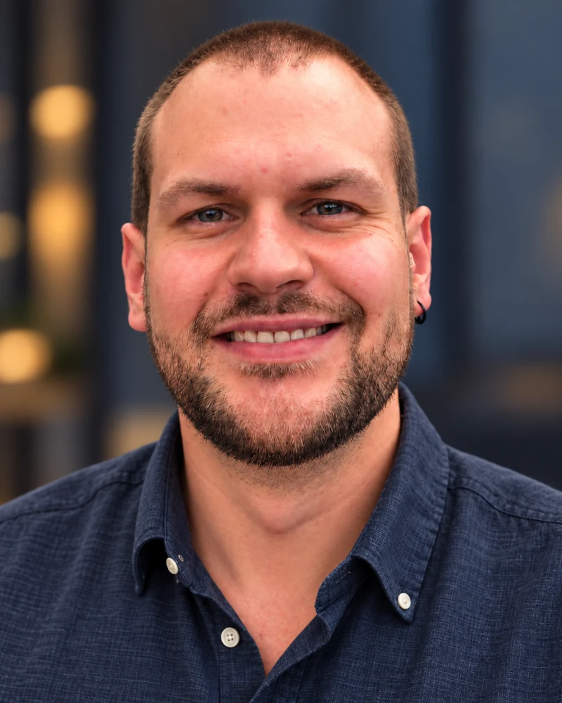 Tim Simon, der Kopf hinter timonsi
